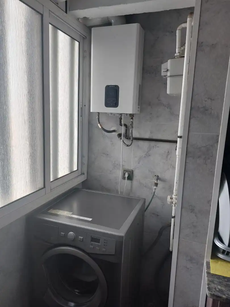 Baño de Ático en venta en L'Hospitalet de Llobregat