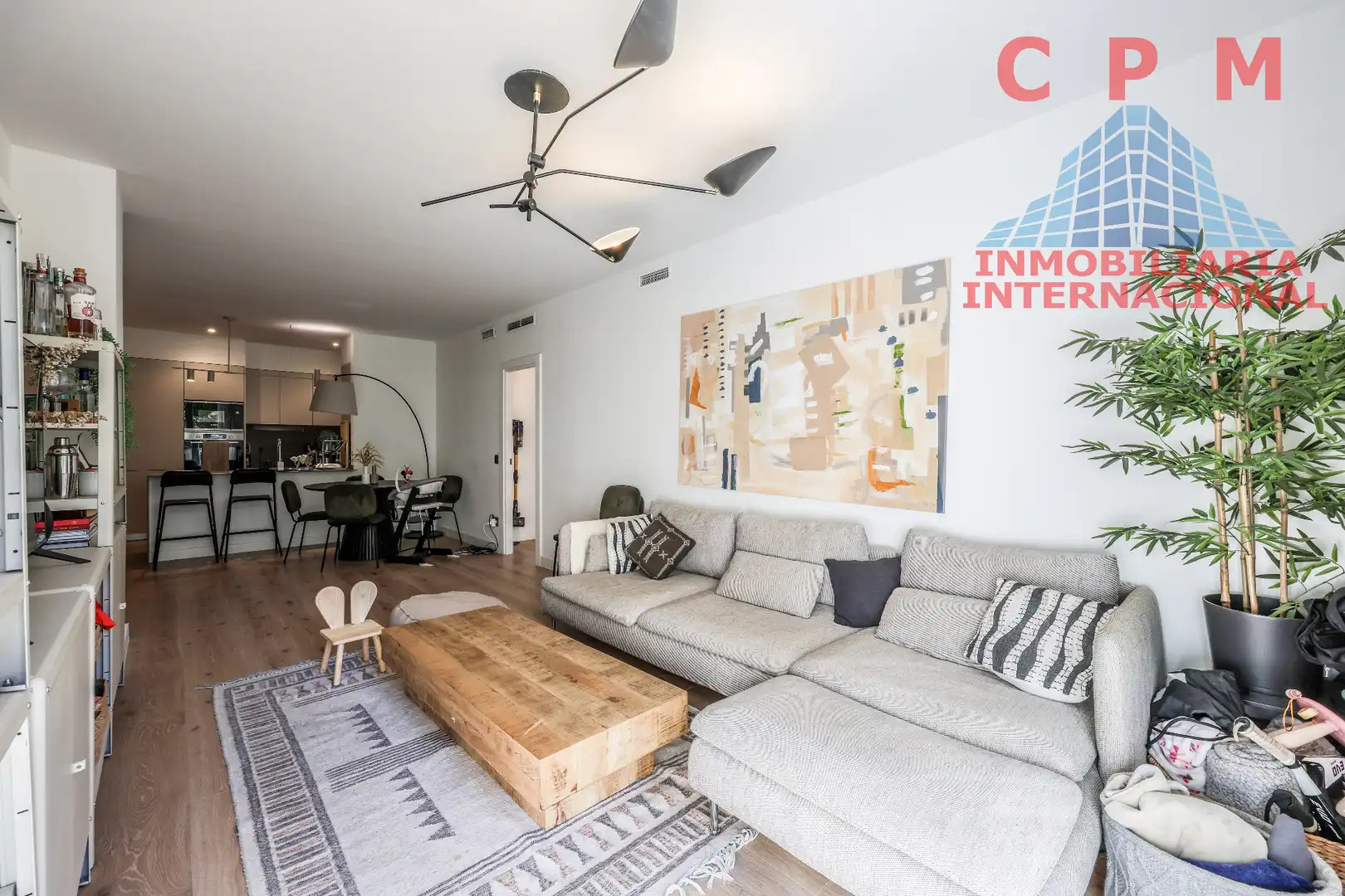 Living room of Flat for rent in Madrid  with Air Conditioner, Heating and Parquet flooring