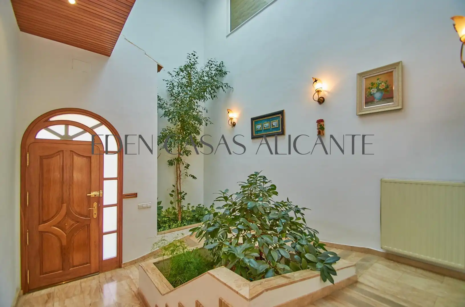 Casa adosada en venda en San Vicente del Raspeig / Sant Vicent del Raspeig amb Aire condicionat, Jardí privat i Parquet