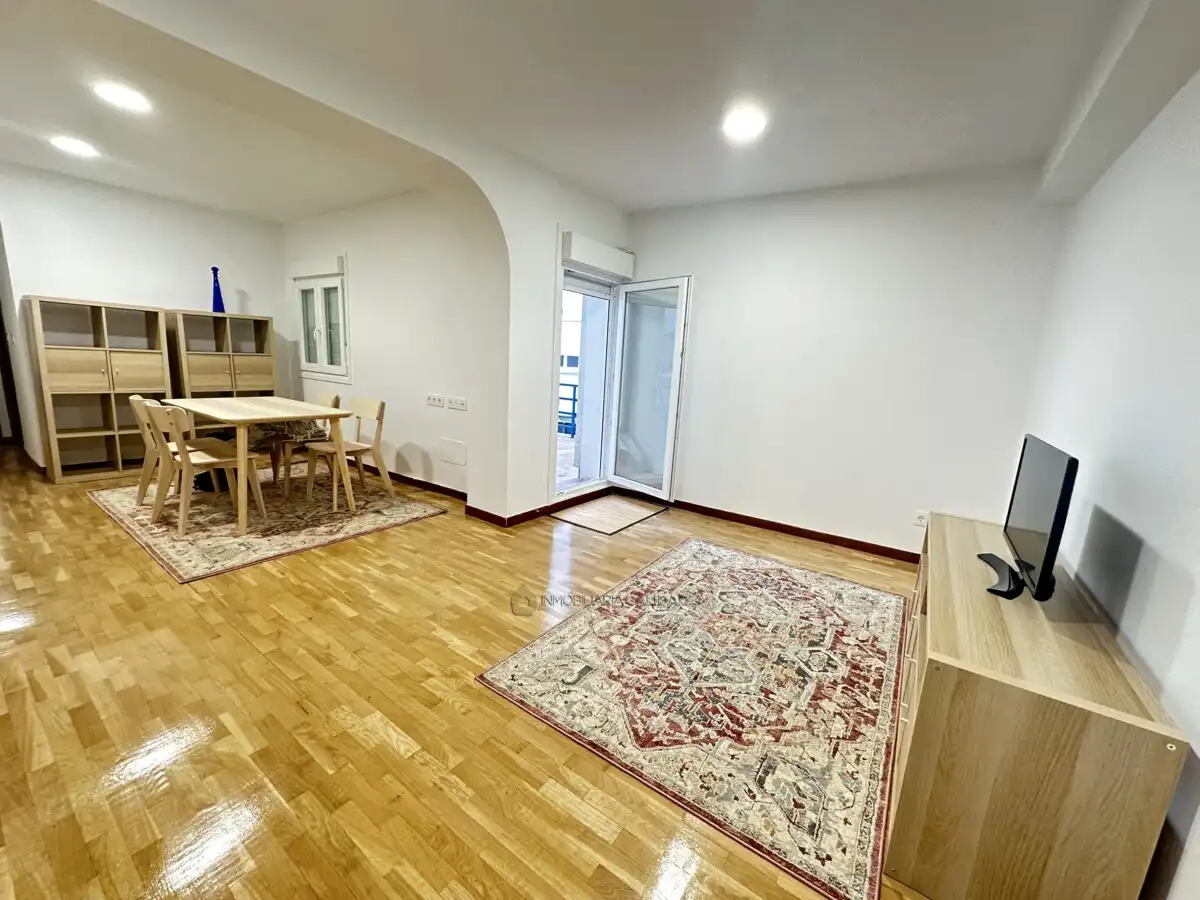 Sala de estar de Piso de alquiler en Burgos con Calefacción, Terraza y Amueblado