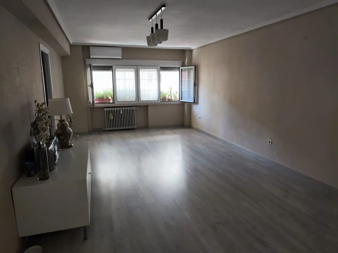 Sala de estar de Piso en venta en Valdepeñas con Aire acondicionado y Calefacción