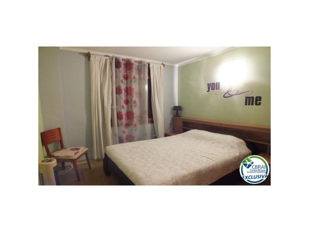 Bedroom of Flat for sale in Empuriabrava  with Air Conditioner and Furnished