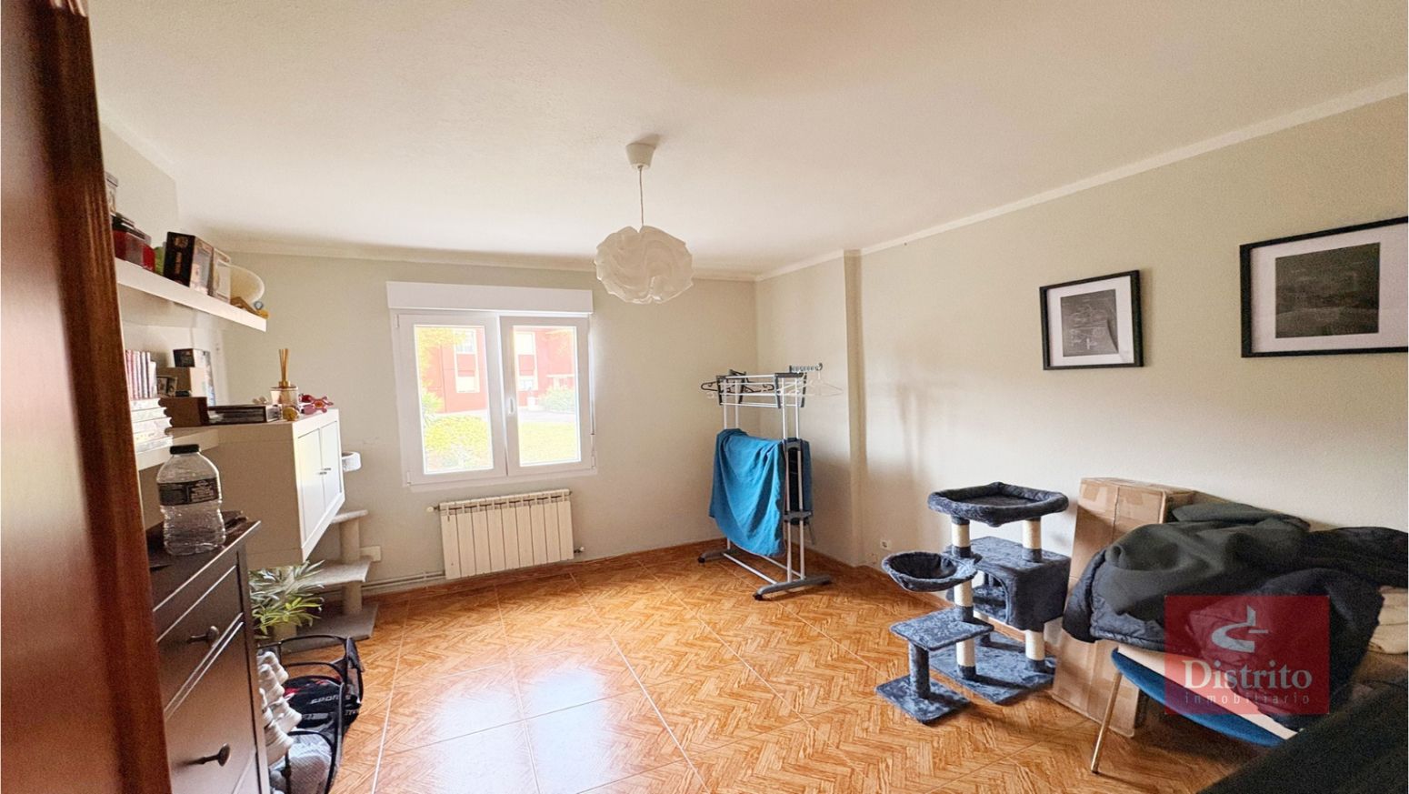 Sala d'estar de Pis en venda en Santander amb Calefacció