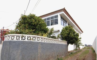 Exterior view of House or chalet for sale in El Rosario  with Heating, Private garden and Terrace