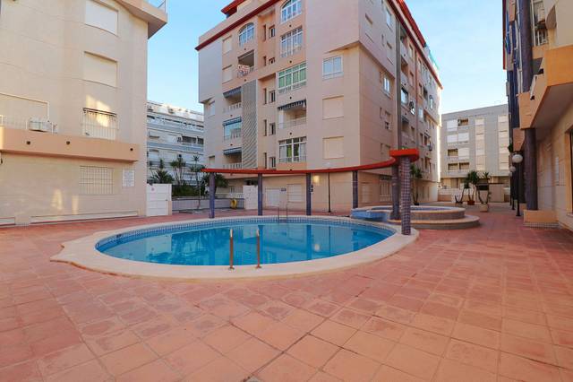 Piso en Alquiler en Carrer Era de Madaleneta en Las Viñas