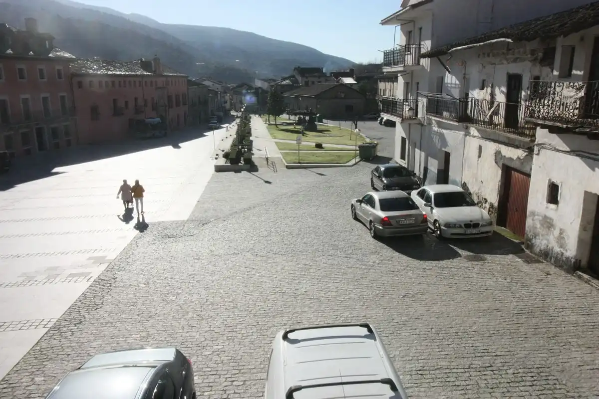 Vista exterior de Casa o xalet en venda en Mombeltrán