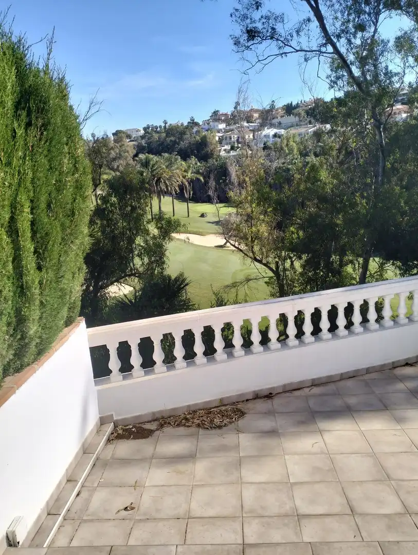 Jardí de Casa adosada en venda en Benalmádena amb Terrassa, Moblat i Piscina comunitària