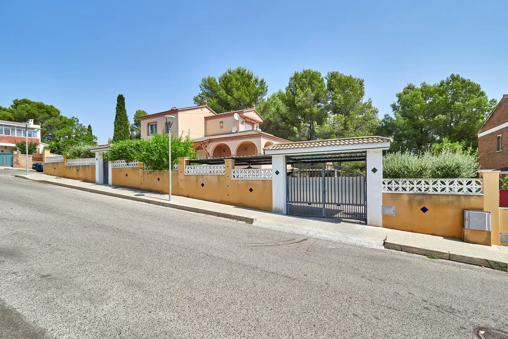 Casa amb piscina en venda a Carrer del Poniol, imagen 50
