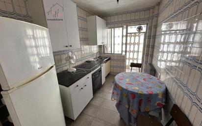 Kitchen of Flat for sale in Salamanca Capital  with Heating and Balcony