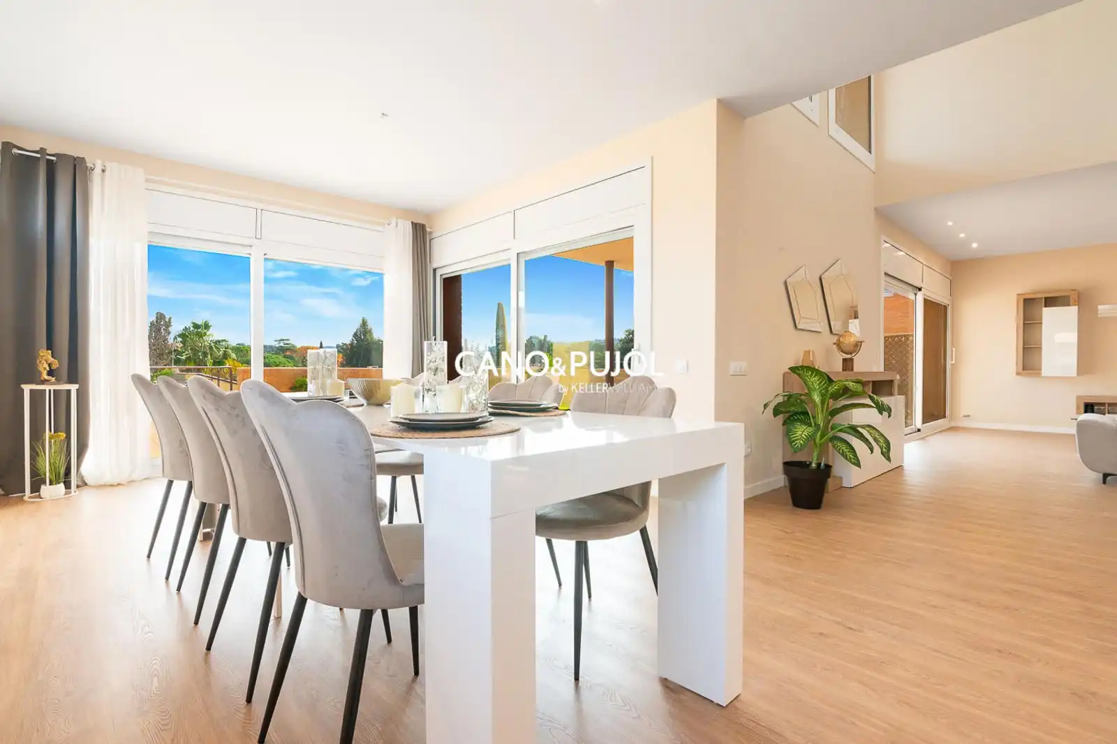 Dining room of Houses for sale in Sant Cugat del Vallès  with Air Conditioner, Terrace and Swimming Pool