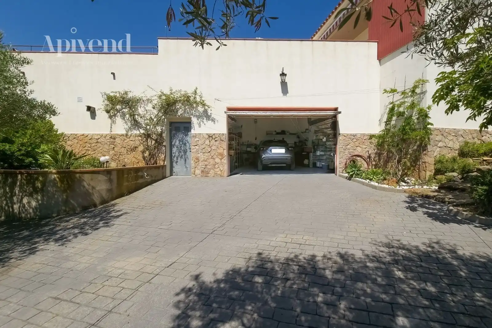 Parking of Houses for sale in Roses  with Air Conditioner, Heating and Private garden