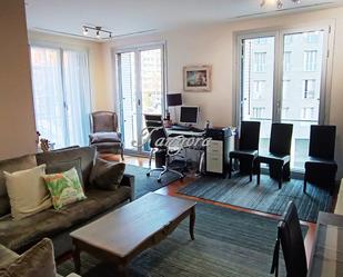 Living room of Flat for sale in Bilbao   with Air Conditioner, Heating and Parquet flooring