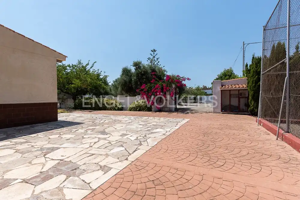 Vista exterior de Casa o chalet en venta en Vinaròs con Calefacción, Jardín privado y Terraza