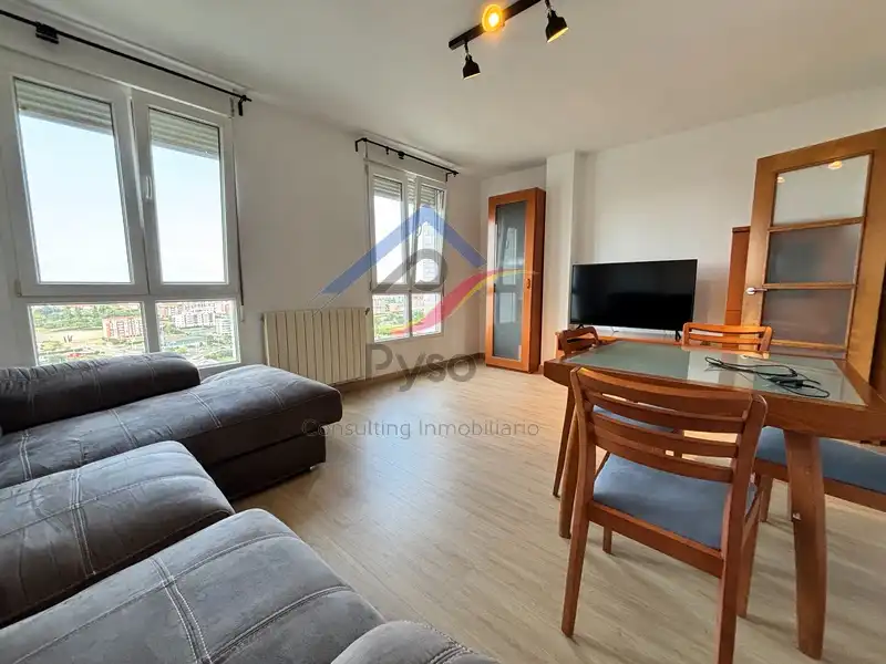 Flat for rent in Avenida de los Castros, Los Castros