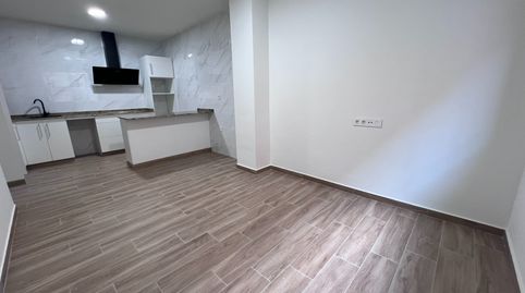 Foto 5 de Piso en venta en Petrer, Alicante