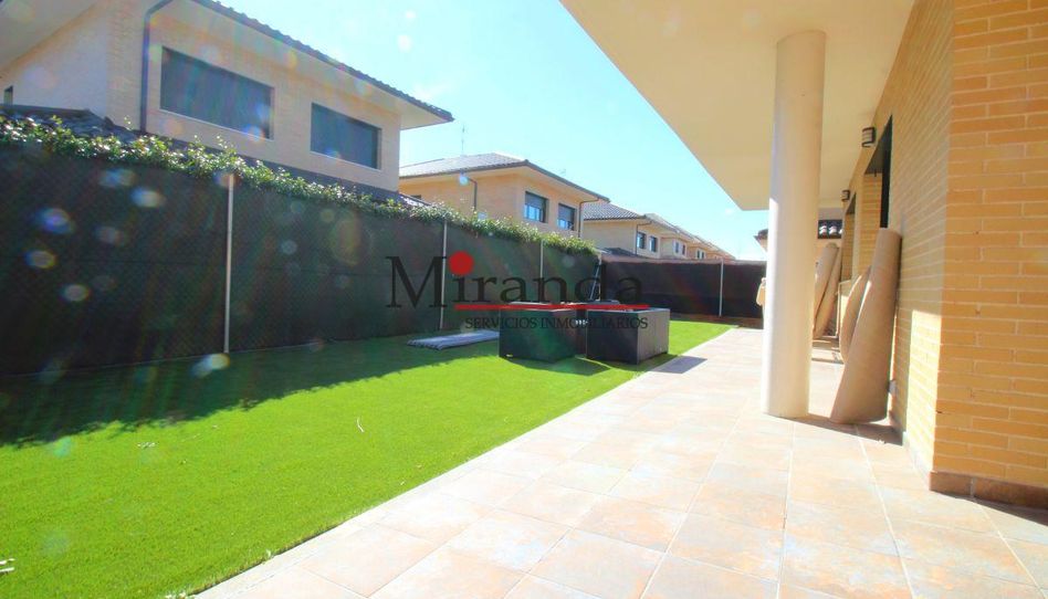 Casa o chalet de alquiler en Centro - Imagen 3