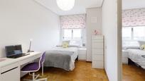 Bedroom of Flat for sale in Oviedo 