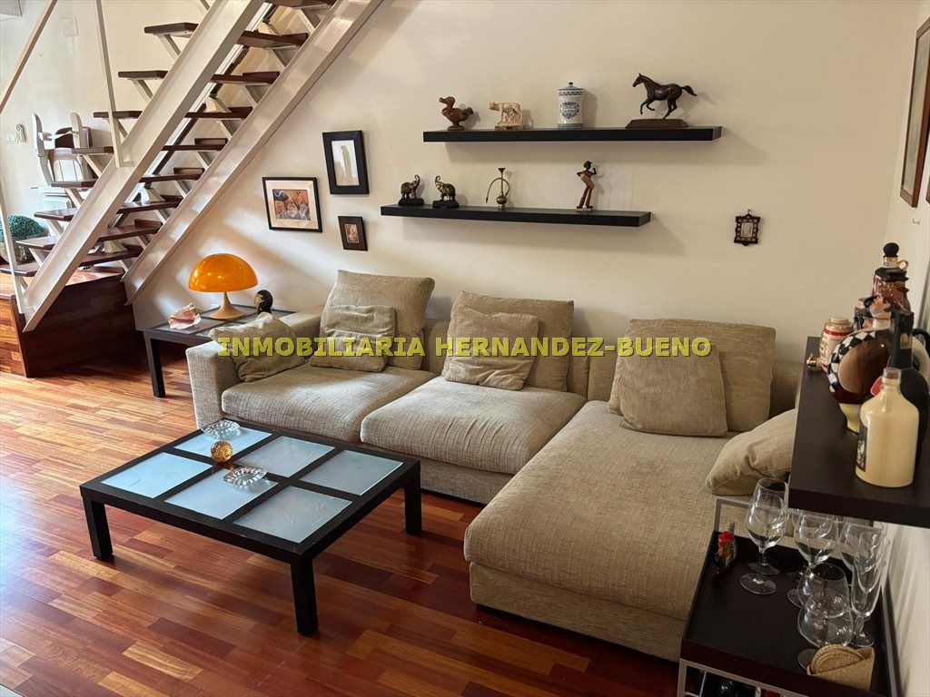 Sala d'estar de Àtic en venda en Salamanca Capital amb Aire condicionat, Calefacció i Terrassa