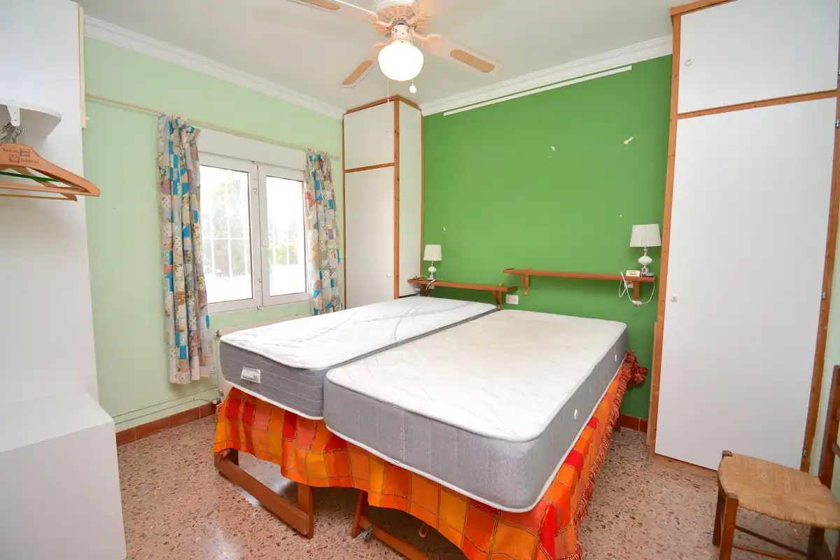 Schlafzimmer von Haus oder Chalet zum Verkauf in Dénia mit Klimaanlage, Heizung und Privatgarten