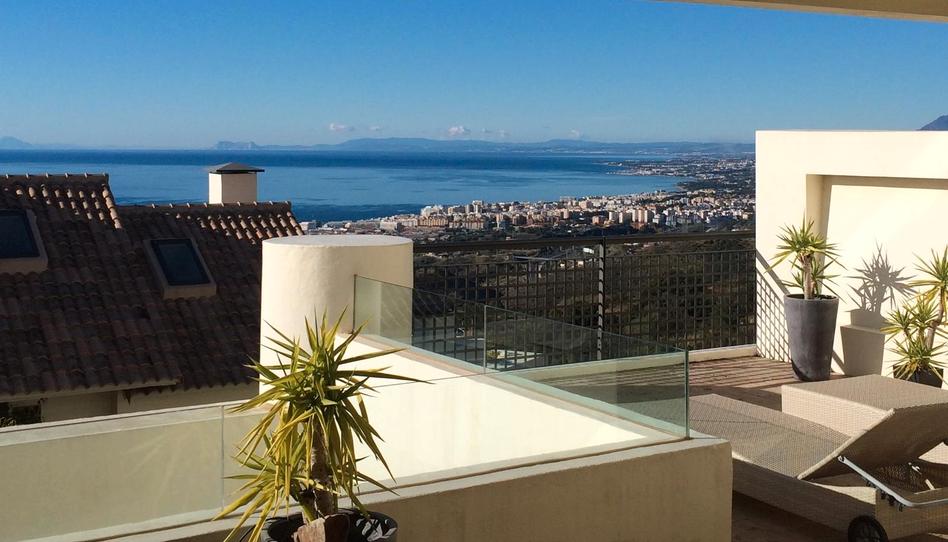 Foto 1 de Apartament en venda a Carretera de Lomas de Marbella, 22, Alto de los Monteros, Málaga