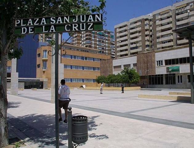 Local comercial en Alquiler en ESPERANTO en Carranque - Haza Cuevas