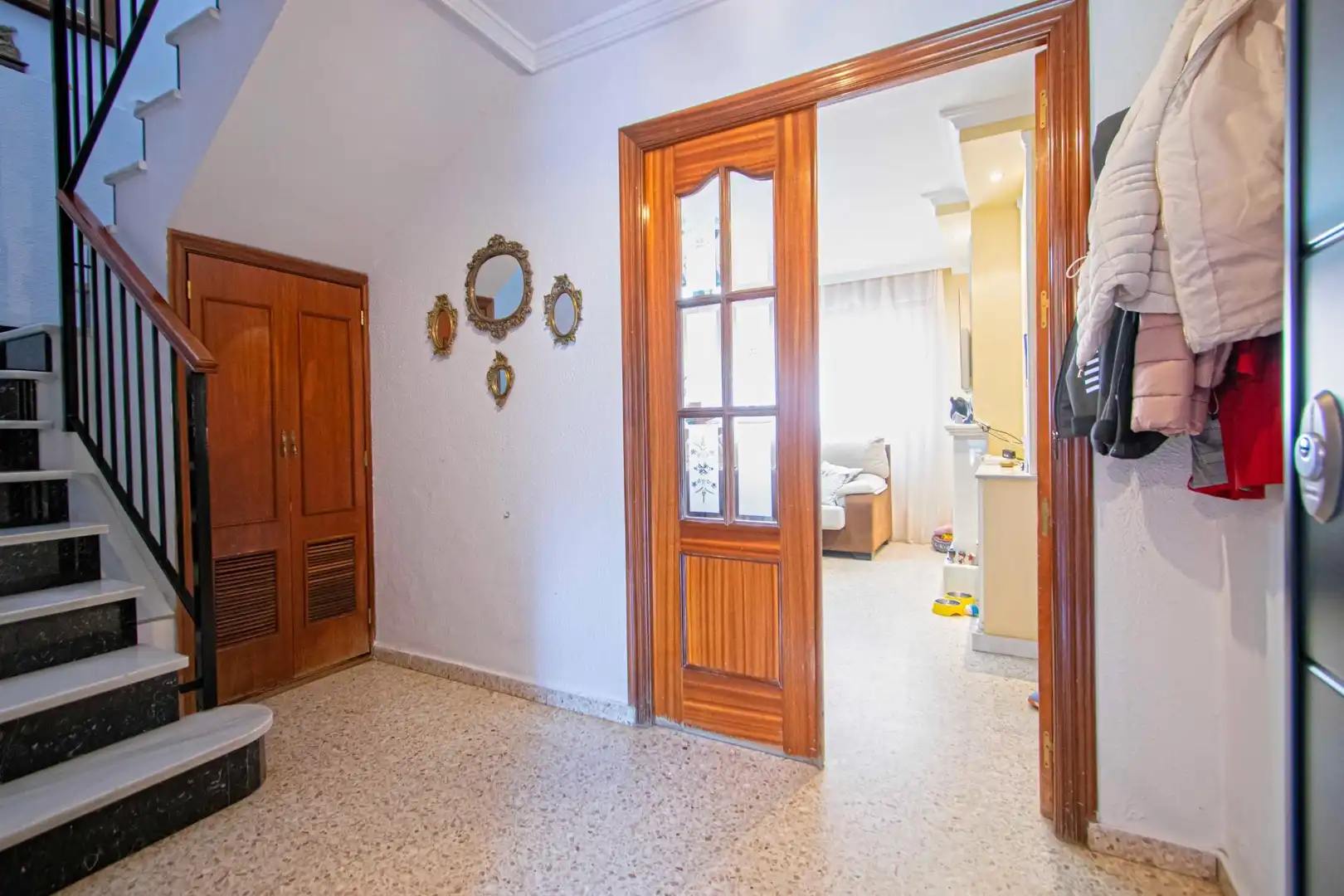 Casa adosada en venda en Sevilla amb Aire condicionat, Calefacció i Jardí privat