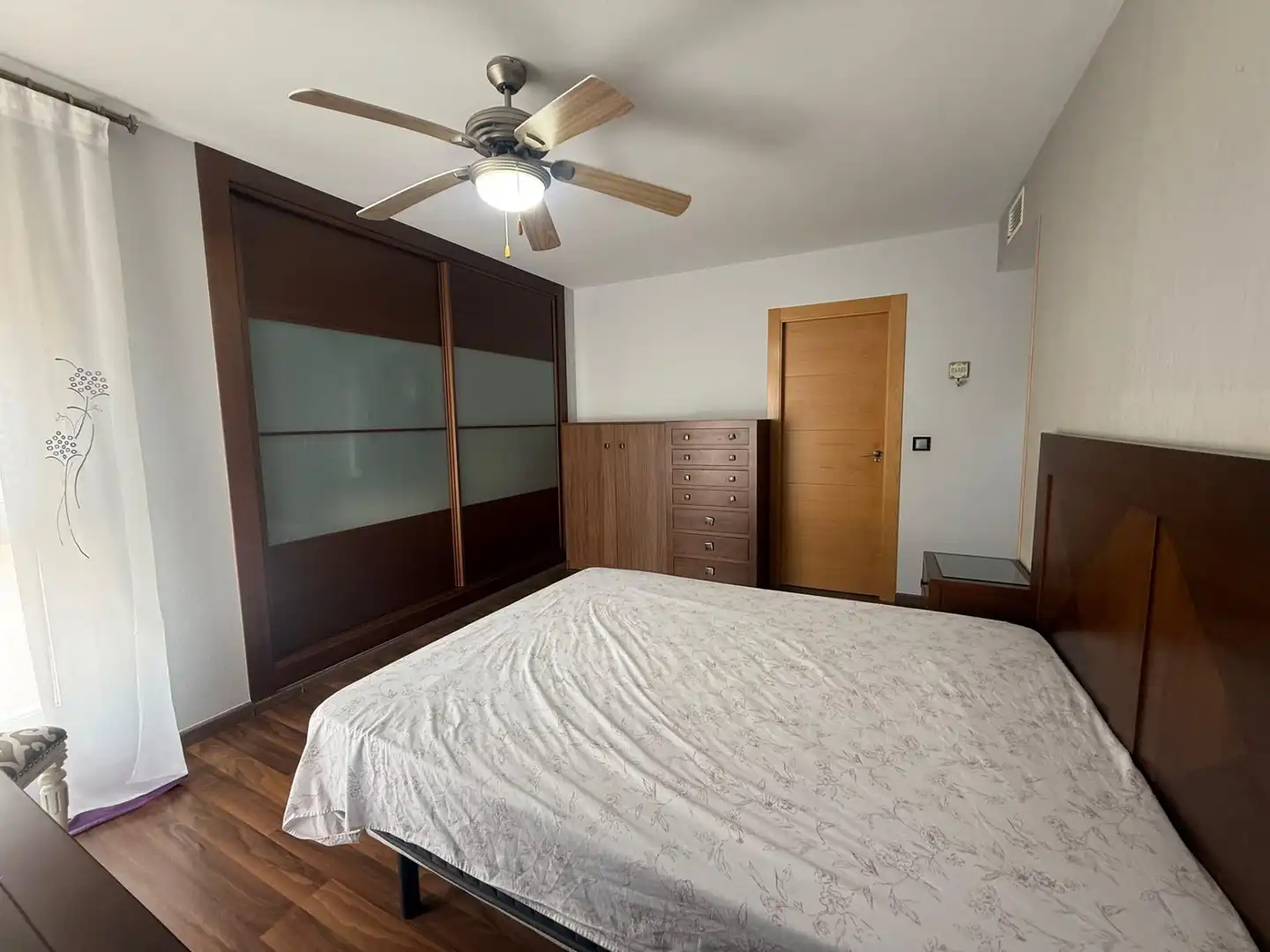 Schlafzimmer von Wohnung zur Miete in Águilas mit Klimaanlage, Parkett und Terrasse