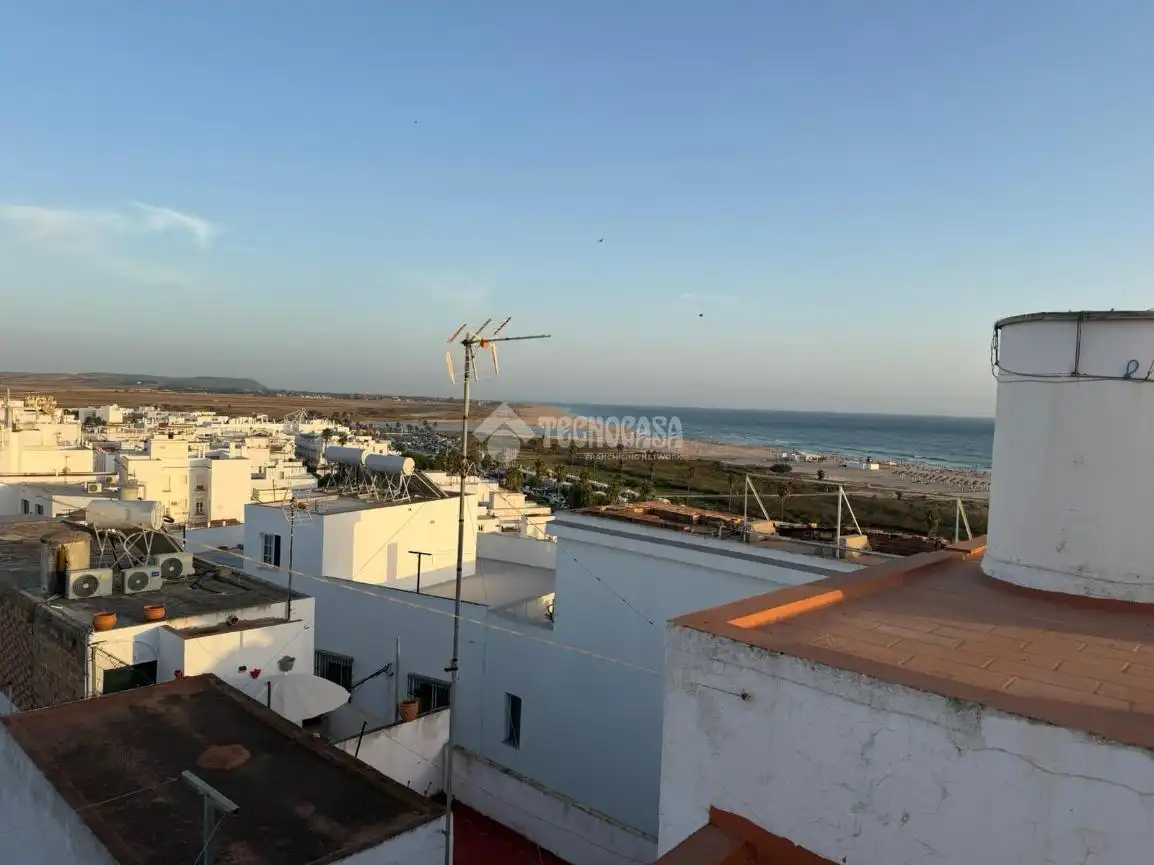 Casa adosada en venta en Conil