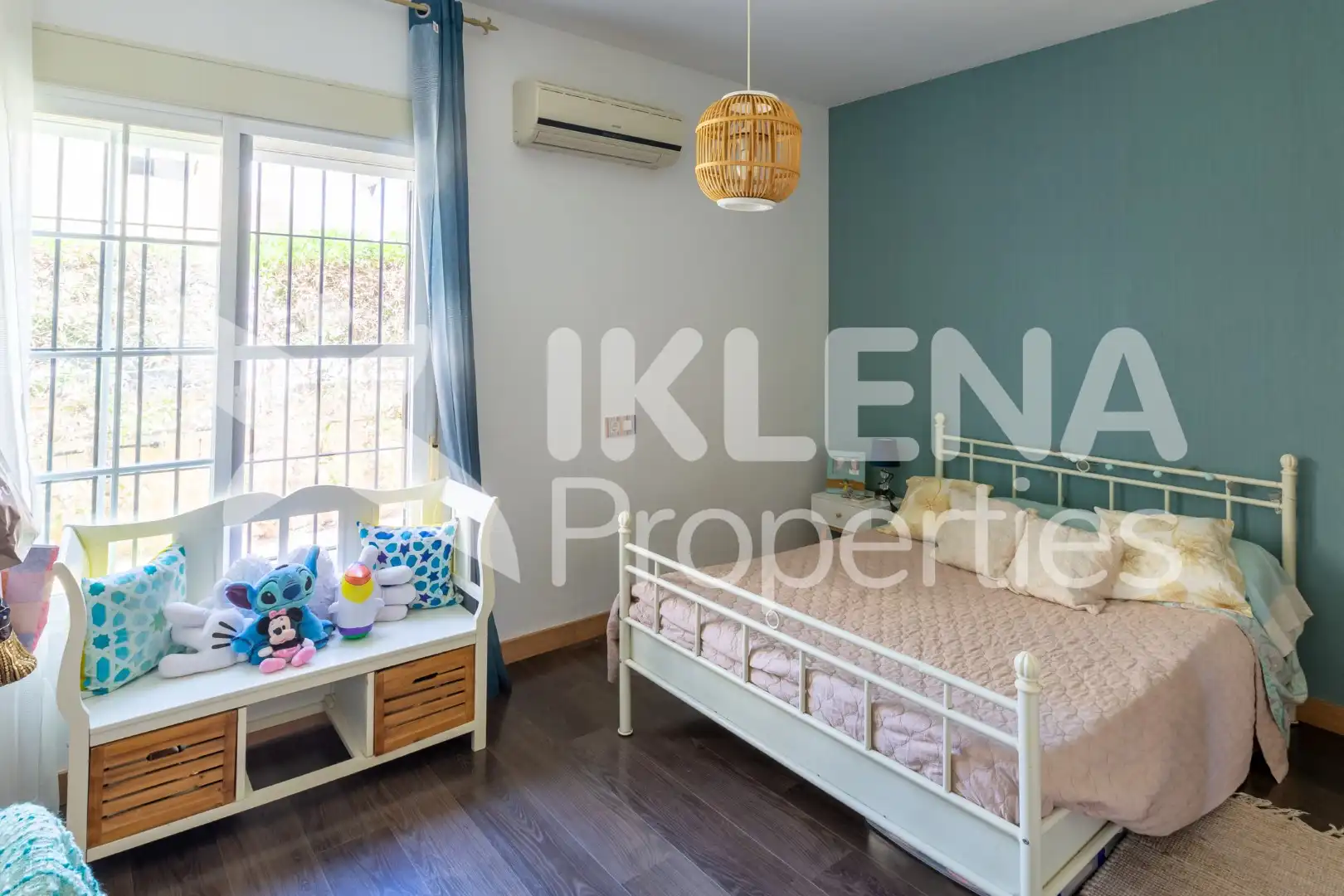 Bedroom of Houses for sale in Roquetas de Mar  with Air Conditioner, Private garden and Parquet flooring