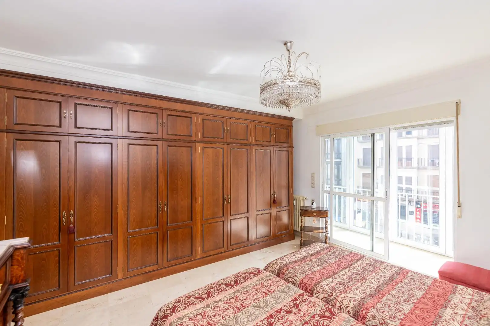 Bedroom of Flat for rent in Granada  with Air Conditioner, Furnished and Balcony