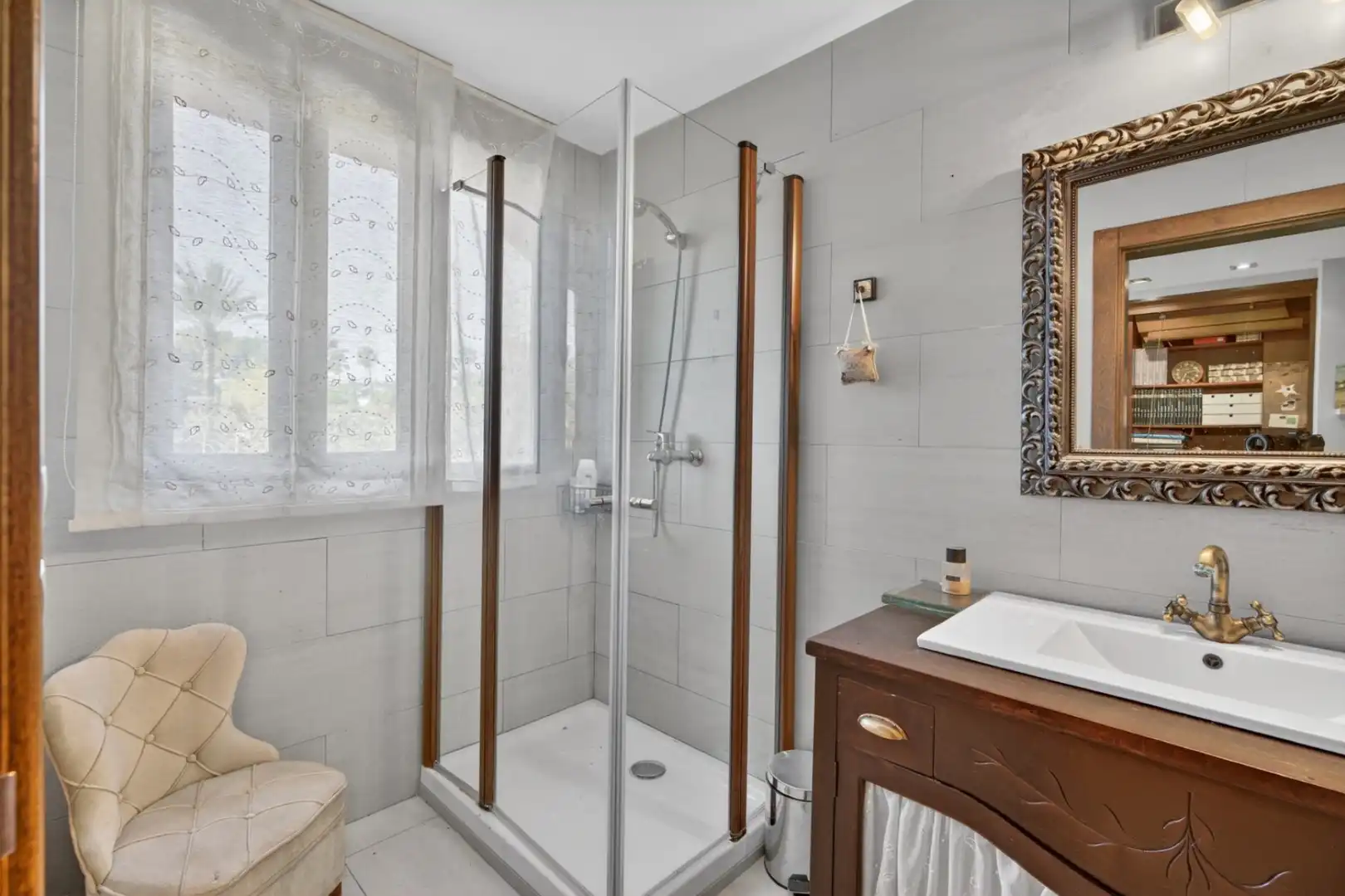 Baño de Casa o chalet en venta en Elche / Elx con Aire acondicionado y Alarma