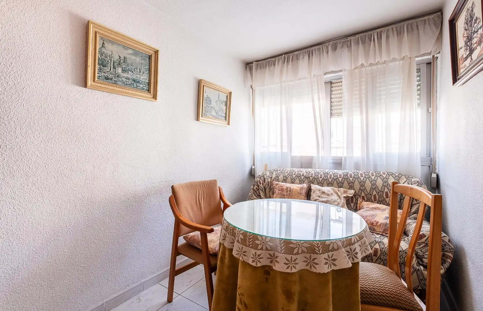 Comedor de Piso en venta en Madrid con Calefacción