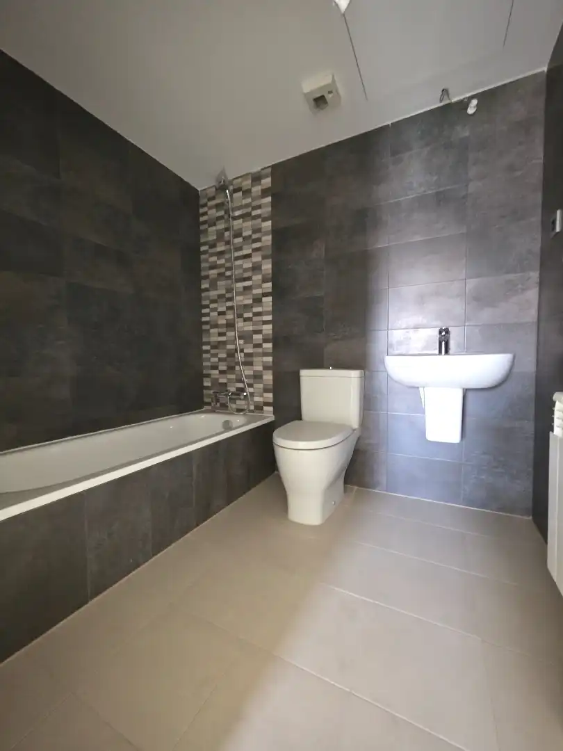Baño de Piso en venta en Madrid con Aire acondicionado, Parquet y Terraza