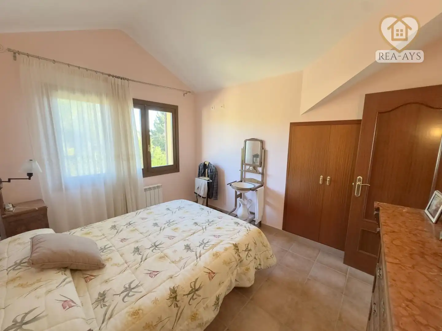 Habitación de Casa o chalet en venta en Albinyana con Jardín privado, Terraza y Amueblado