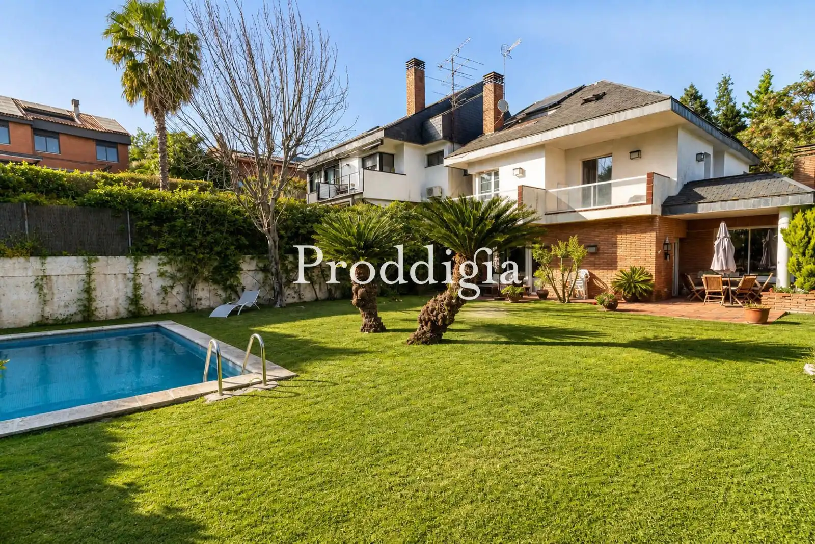 Garden of Houses for sale in Sant Cugat del Vallès  with Heating and Swimming Pool