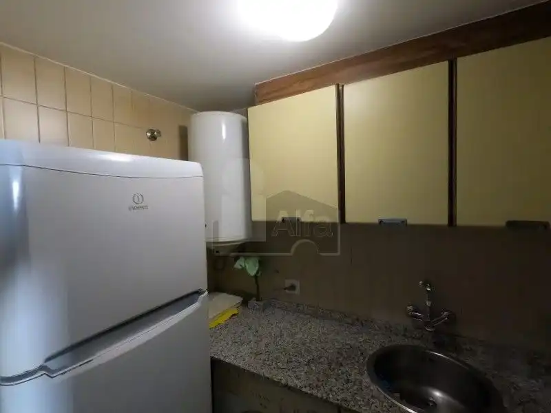Küche von Wohnung zur Miete in Valencia mit Klimaanlage, Möbliert und Ofen