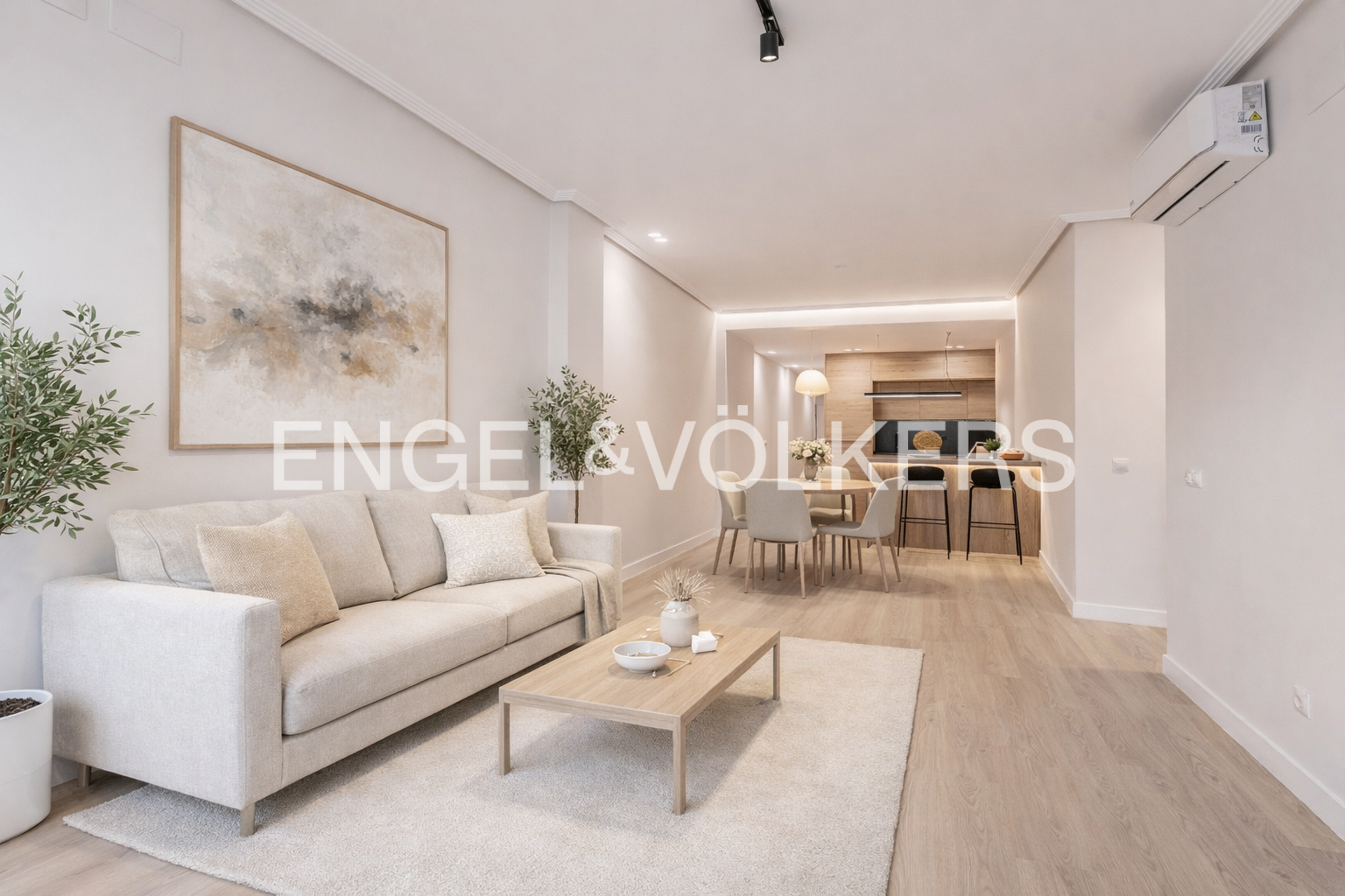 Sala de estar de Piso en venta en  Madrid Capital con Aire acondicionado y Calefacción