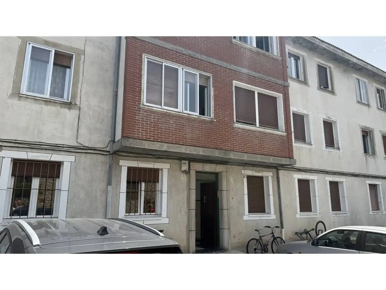 Vista exterior de Pis en venda en Merindad de Valdeporres amb Moblat i Balcó