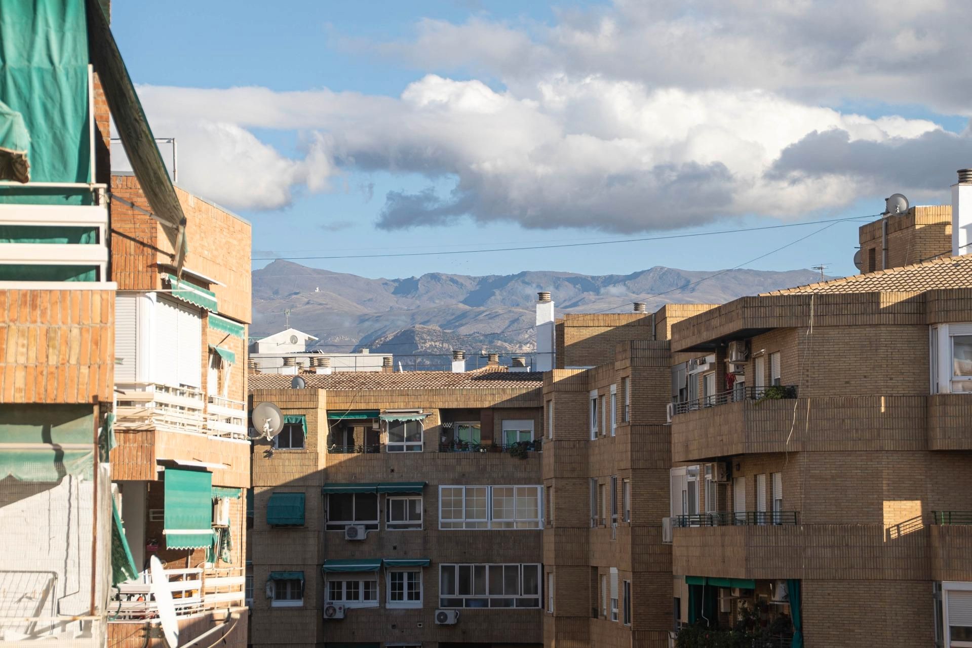 Exterior view of Flat for sale in  Granada Capital  with Air Conditioner, Heating and Terrace