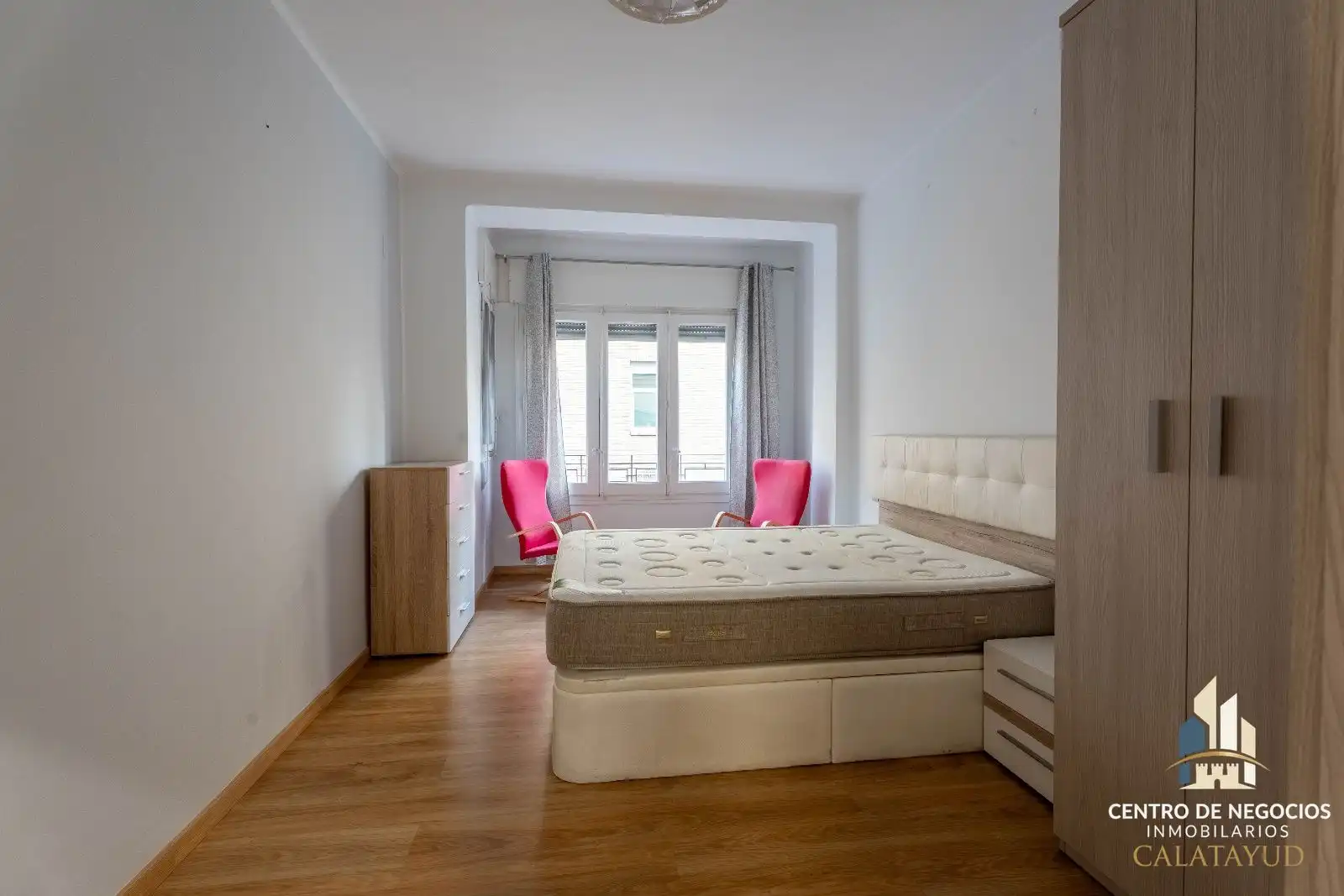 Habitación de Piso en venta en Calatayud con Calefacción, Parquet y Terraza