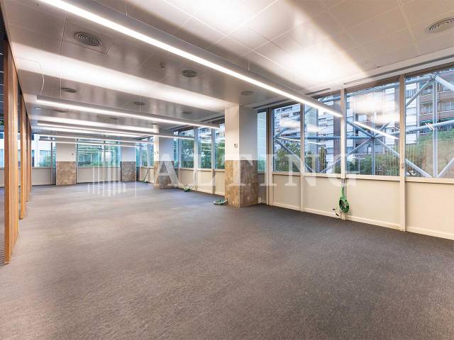 Oficina en Alquiler en Calle de Tarragona en Hostafrancs