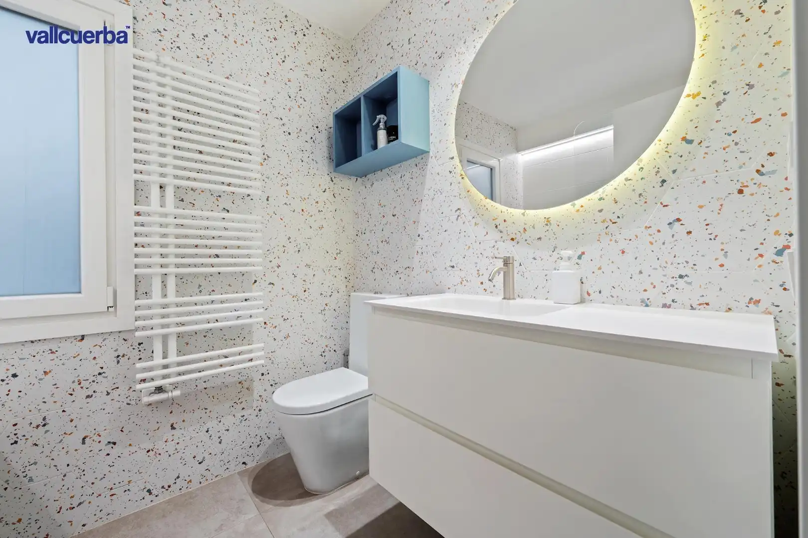 Bathroom of Flat for sale in Reus  with Air Conditioner, Heating and Balcony