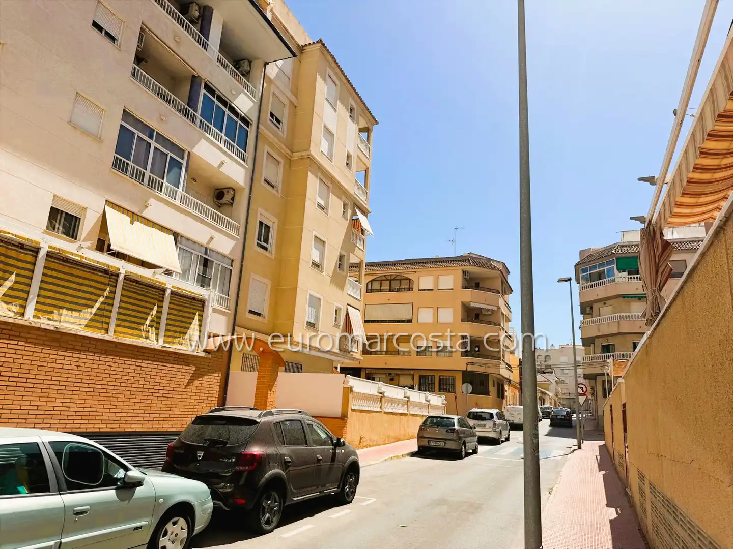 Exterior view of Flat for sale in Guardamar del Segura  with Air Conditioner, Heating and Terrace