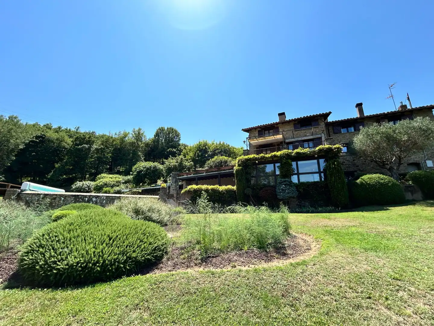 Vista exterior de Casa o chalet en venta en Sant Joan Les Fonts con Aire acondicionado, Calefacción y Parquet