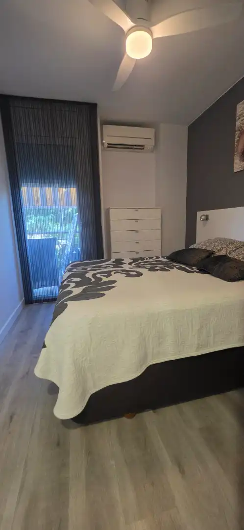 Schlafzimmer von Wohnung zum Verkauf in Sant Adrià de Besòs mit Klimaanlage, Heizung und Parkett