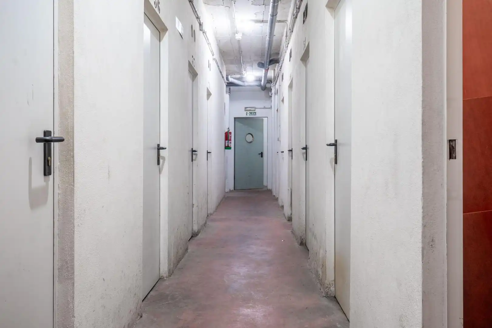 Storage room for sale in Granada