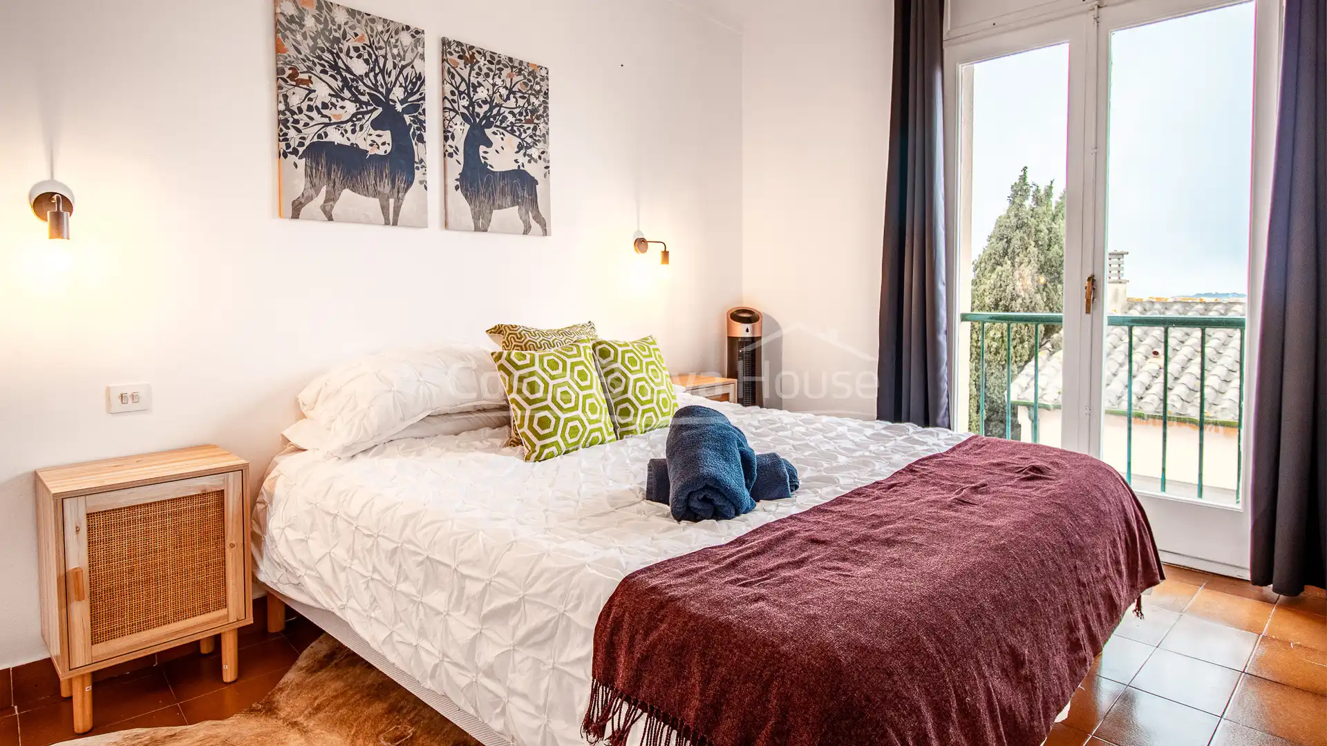 Schlafzimmer von Wohnungen zum Verkauf in Begur mit Heizung, Möbliert und Ofen