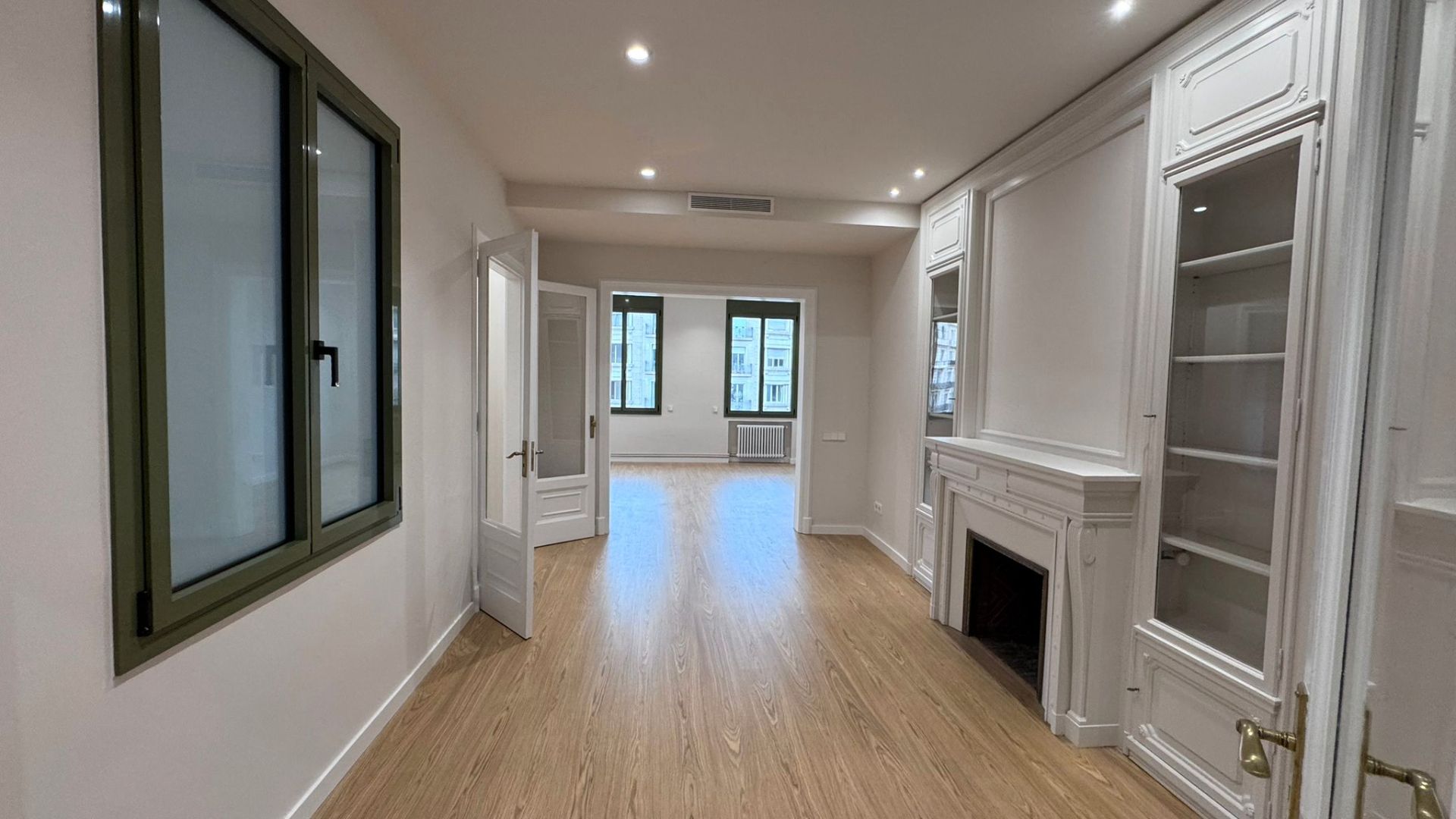 Flat to rent in  Barcelona Capital  with Air Conditioner, Heating and Parquet flooring