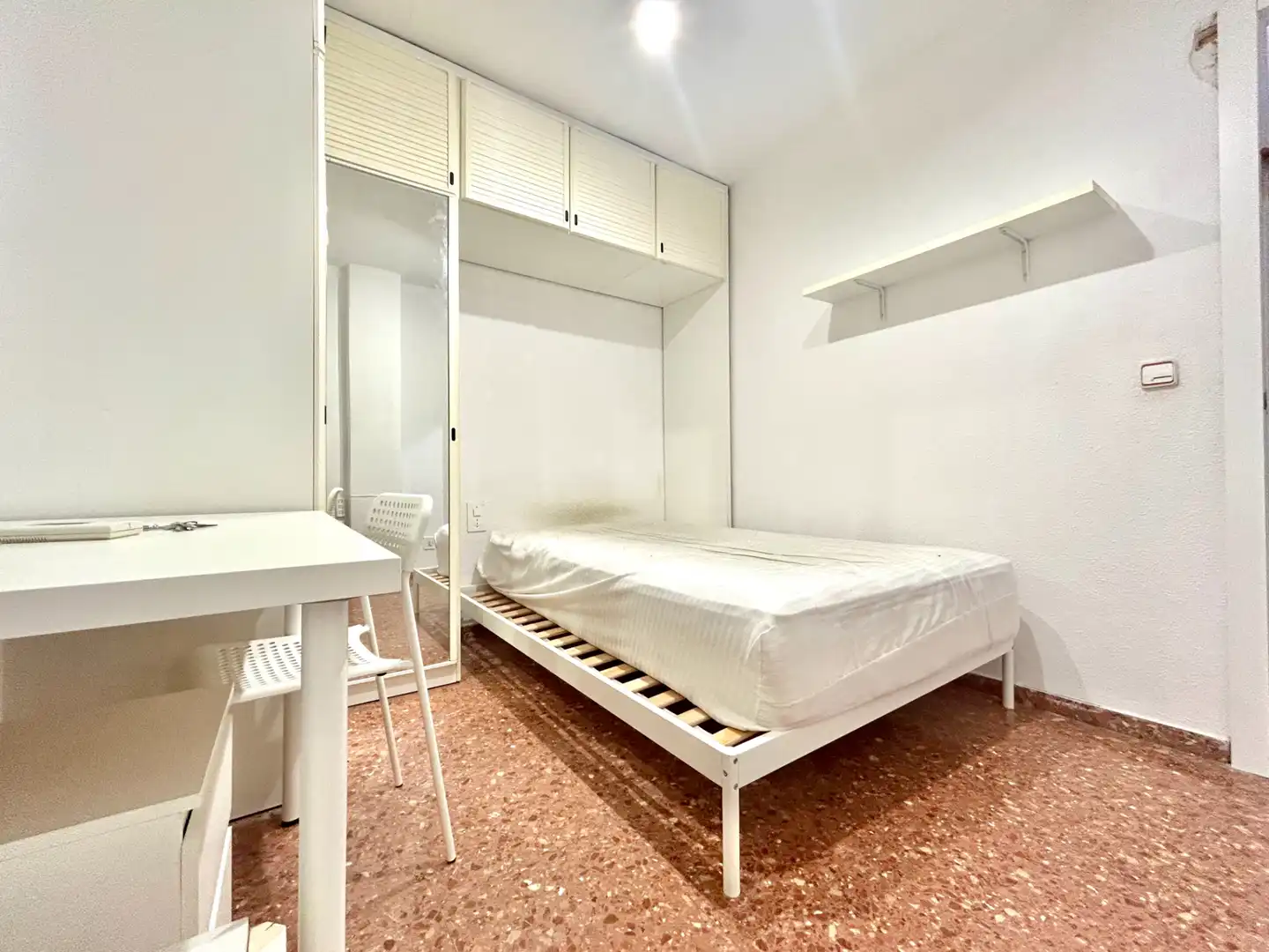 Bedroom of Flat for sale in Manises  with Air Conditioner, Terrace and Balcony