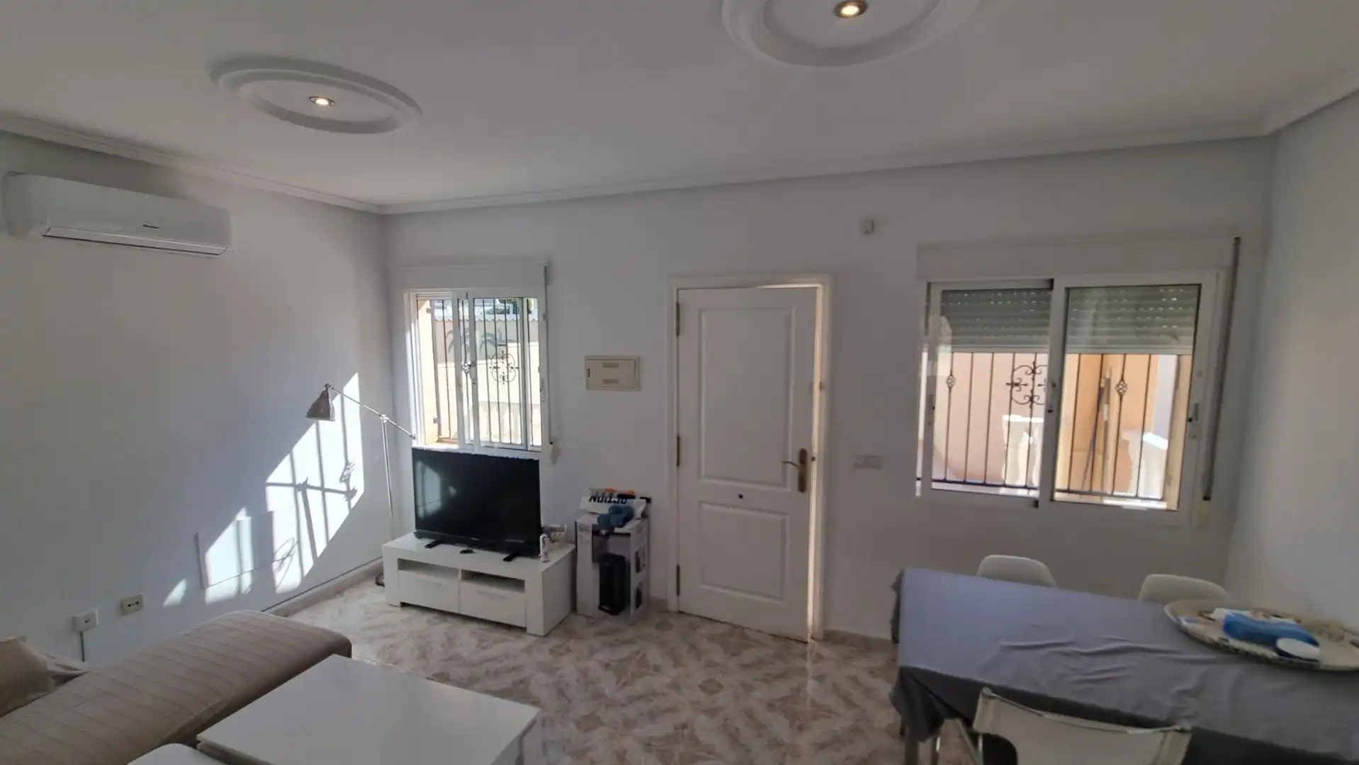 Sala de estar de Casa o chalet en venta en Rojales con Aire acondicionado, Jardín privado y Terraza